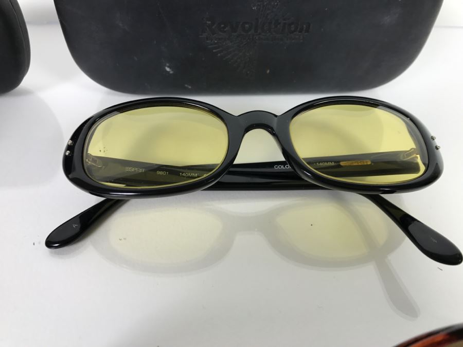 Set Of (5) Women's Sunglasses [Photo 7]