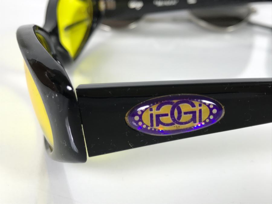 Set Of (5) Women's Sunglasses [Photo 9]