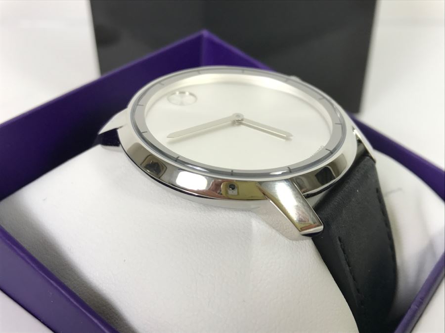 MOVADO Bold Watch Like New In Case MB.01.1.14.6132