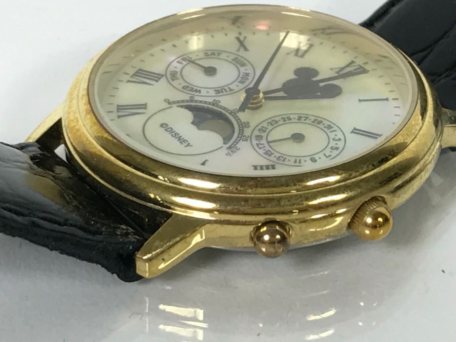 DISNEY Mickey Mouse Watch [Photo 6]