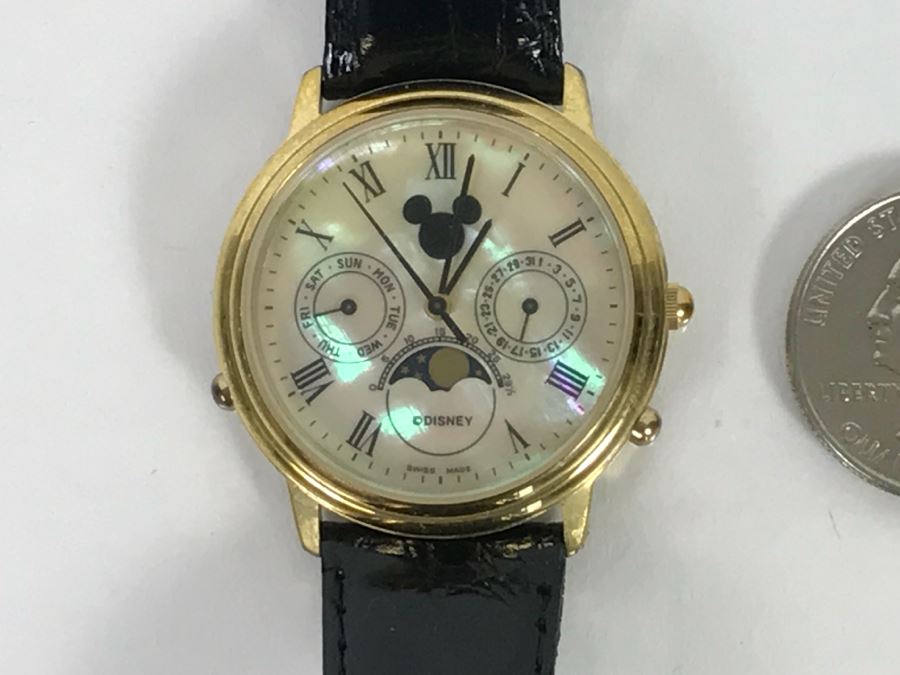 DISNEY Mickey Mouse Watch [Photo 4]