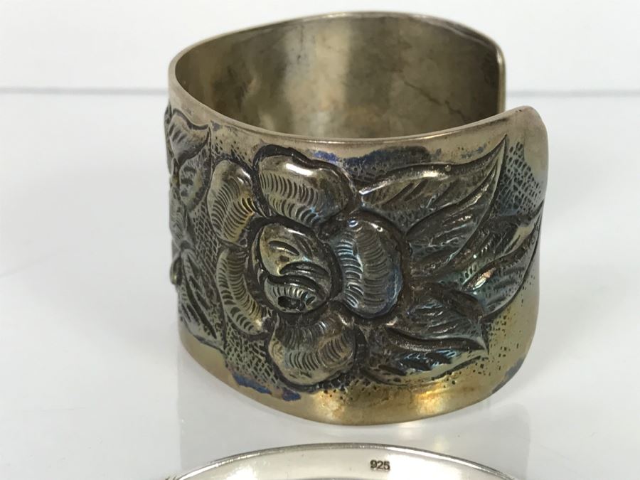 Pair Of Sterling Silver Bracelets 87.2g TW [Photo 12]