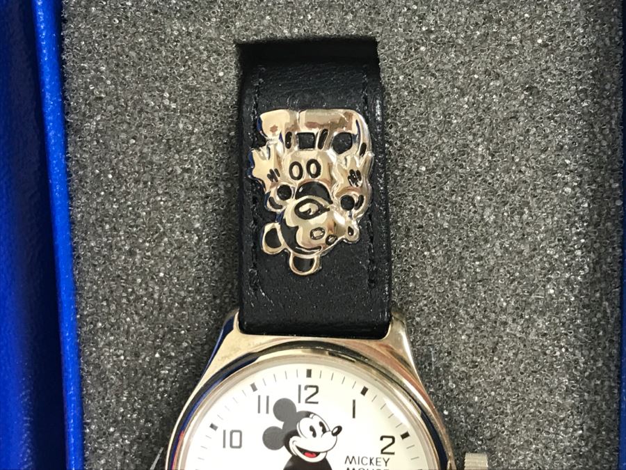 Collection Of (4) Character Watches: Donald Duck Pedre, Mickey Mouse Pedre, Minnie Mouse Pedre And Lorus Minnie Mouse Watch [Photo 11]