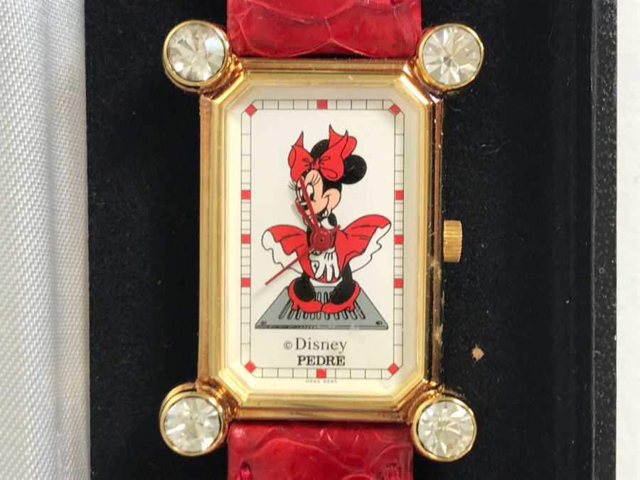 Collection Of (4) Character Watches: Donald Duck Pedre, Mickey Mouse Pedre, Minnie Mouse Pedre And Lorus Minnie Mouse Watch [Photo 15]