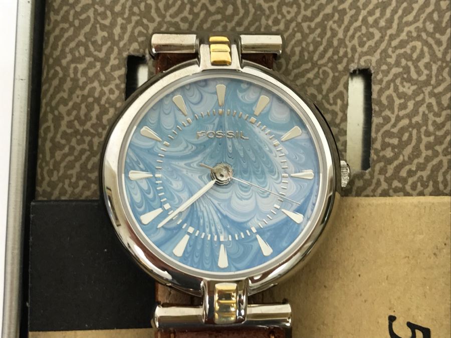 Pair Of Fossill Watches In Boxes [Photo 6]