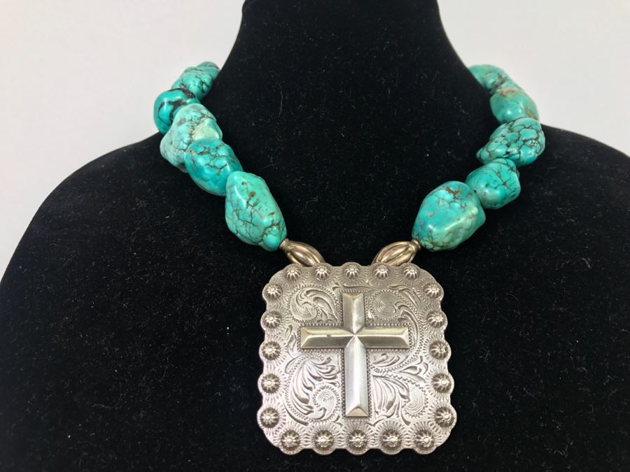 Silver Tone Cross Pendant And Turquoise Chain 220g [Photo 4]