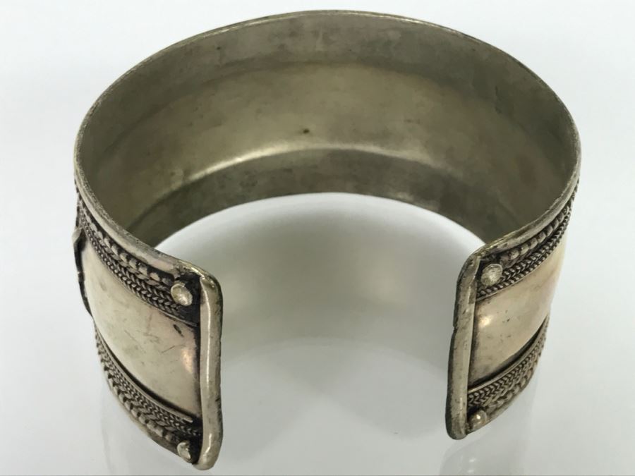 Silver Tone Cuff Bracelet [Photo 5]