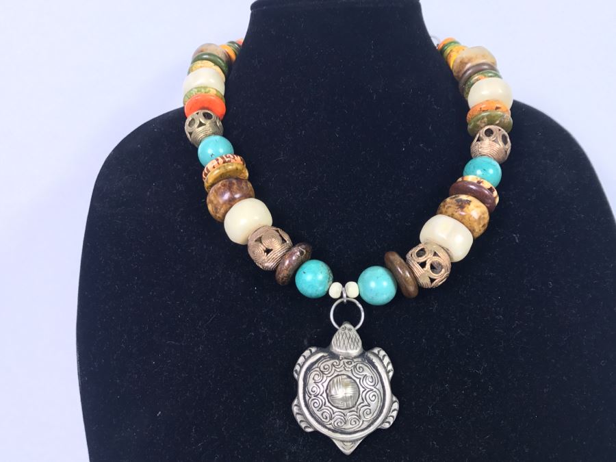 Multi Stone Chunky Necklace With Silver Tone Turtle Pendant [Photo 1]