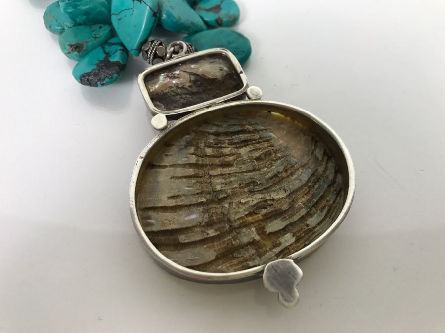 Chunky Turquoise Necklace With Shell Pendant 127g [Photo 6]