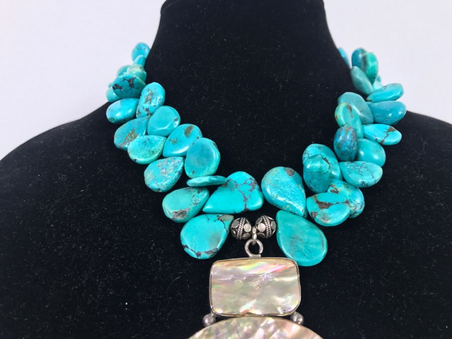 Chunky Turquoise Necklace With Shell Pendant 127g