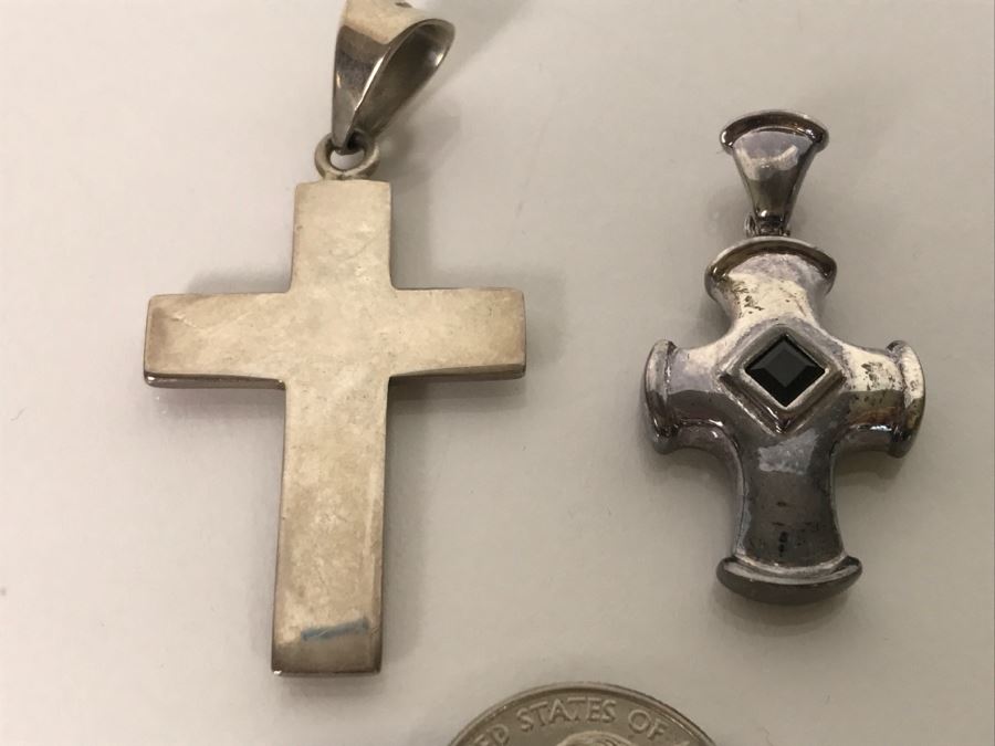 Pair Of Sterling Silver Cross Pendants 18.7g [Photo 3]