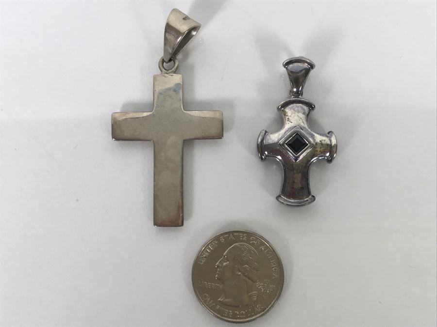 Pair Of Sterling Silver Cross Pendants 18.7g [Photo 2]
