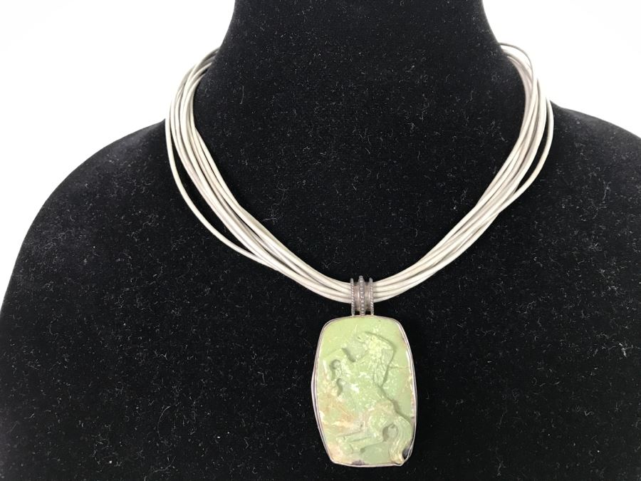 Sterling Silver And Carved Green Stone Horse Pendant Signed KH With Necklace 40.2g [Photo 11]