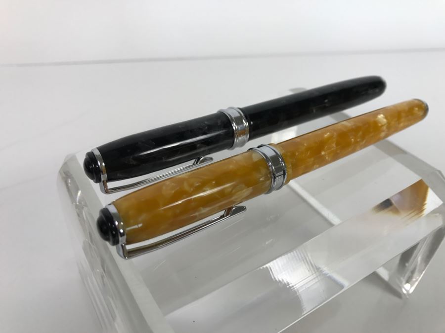 Pair Of LEVENGER Fountain Pens [Photo 3]