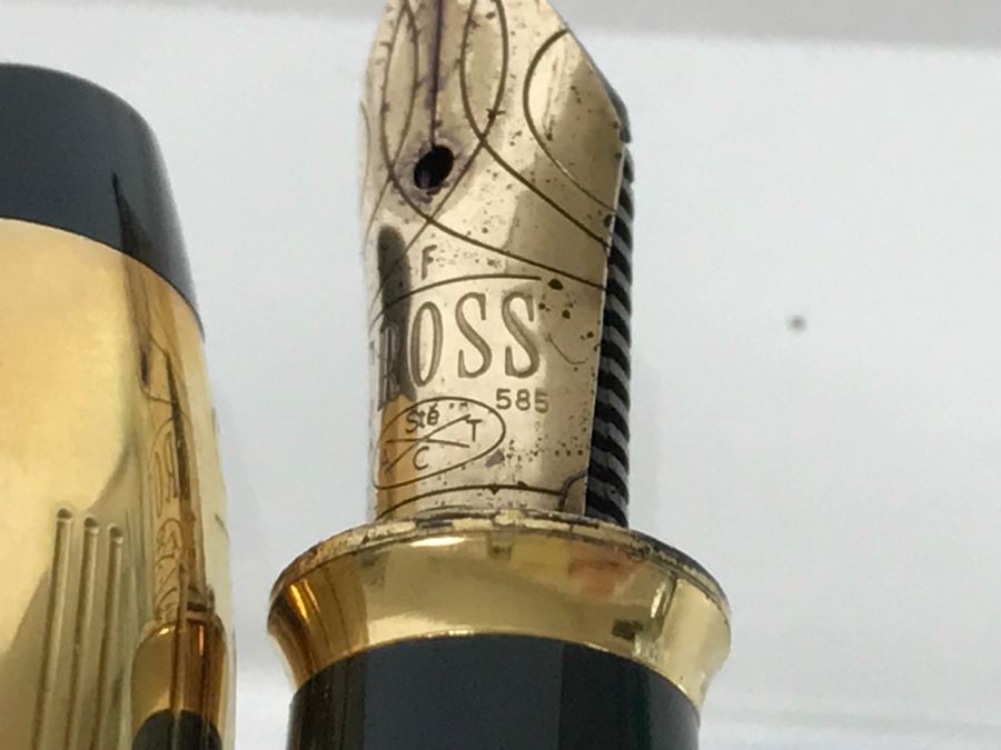 CROSS Fountain Pen With 14K Nib [Photo 12]