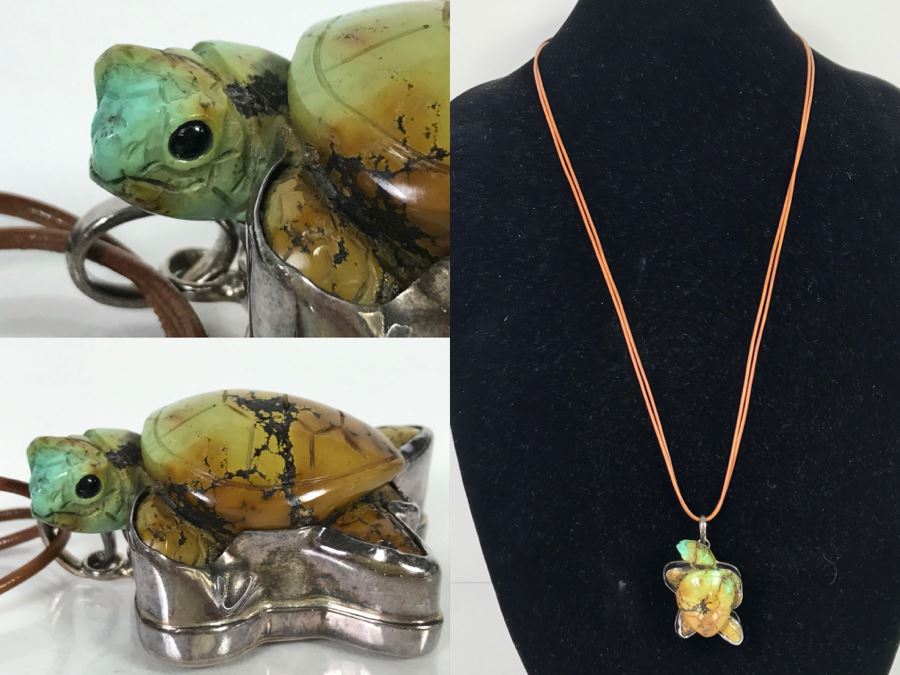 Awesome Sterling Silver Carved Stone Turtle Pendant Signed KH 42.3g [Photo 1]