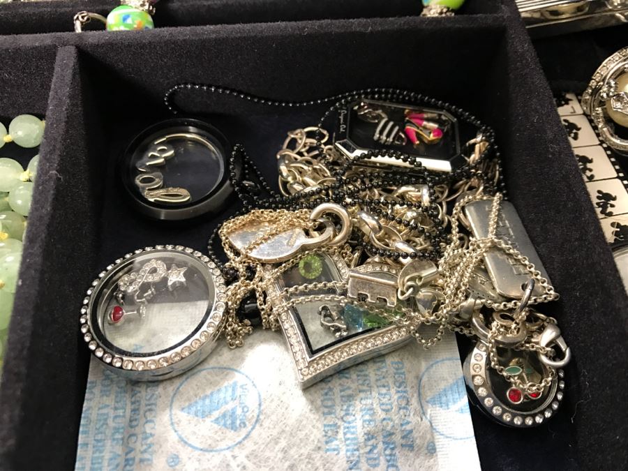 Jewelry Box Filled With Various Jewelry Including Sterling Silver Items - See All Photos [Photo 22]