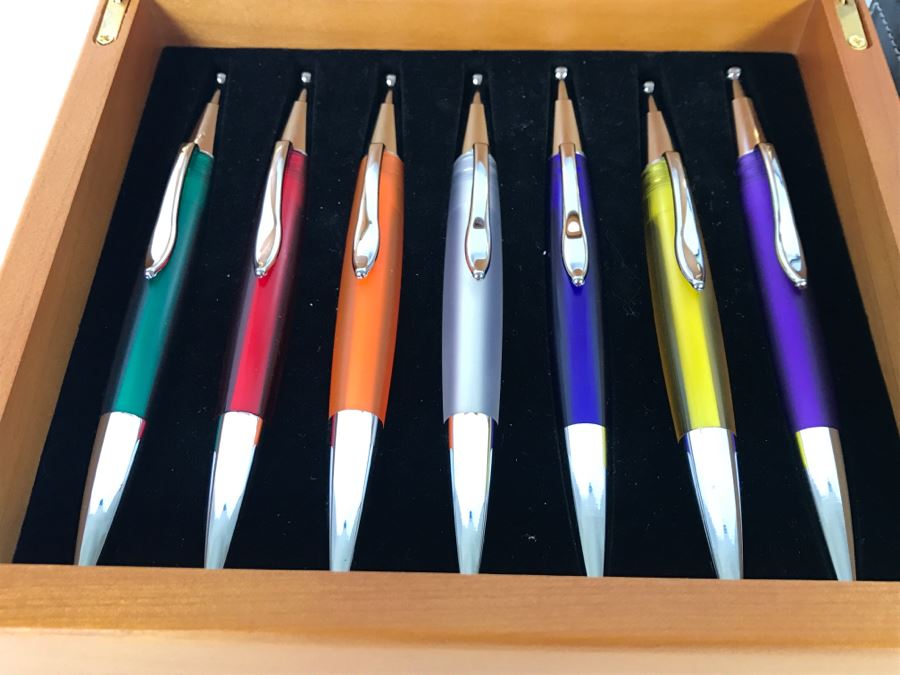 Various Ballpoint Pens With Storage Display Cases [Photo 7]