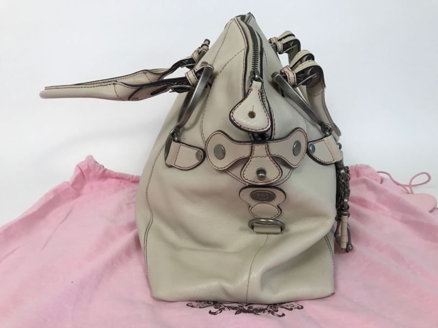 Juicy Couture Handbag With Dust Jacket [Photo 5]