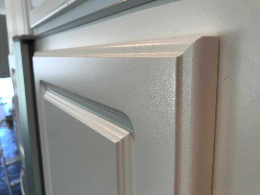 White JENN-AIR Refrigerator With Wood Paneling Model No JCD2289AT 22.2 Cu Ft [Photo 22]