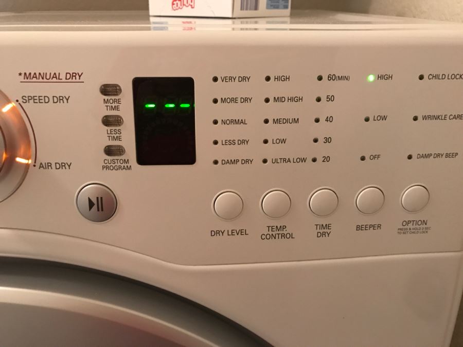LG Gas Dryer DLG2526W Super Capacity Quiet Operation Like New