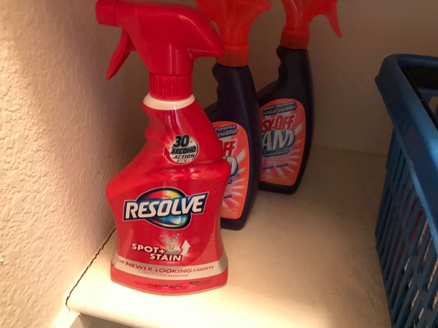 Pantry Lot Includes Swiffer Wet Jets With Supplies, Light Bulbs, Dirt Devil, Batteries, KEURIG Coffees - See All Photos [Photo 10]