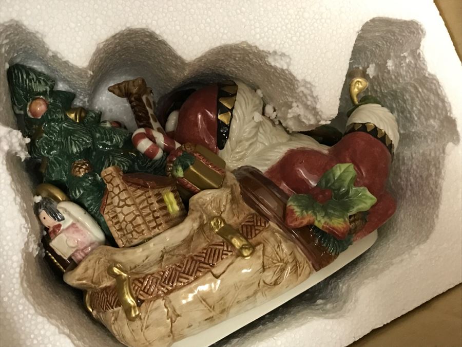 Fitz And Floyd Christmas Lodge Cookie Jar Santa With Sleigh $365 Retail [Photo 5]