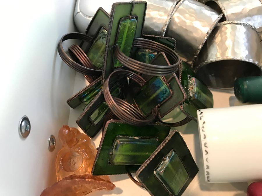 Various Napkin Rings And Candles [Photo 4]