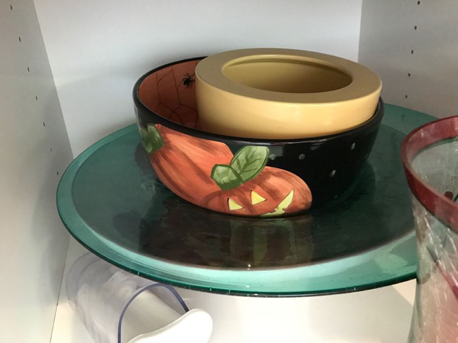 Kitchen Cupboard Lot [Photo 4]