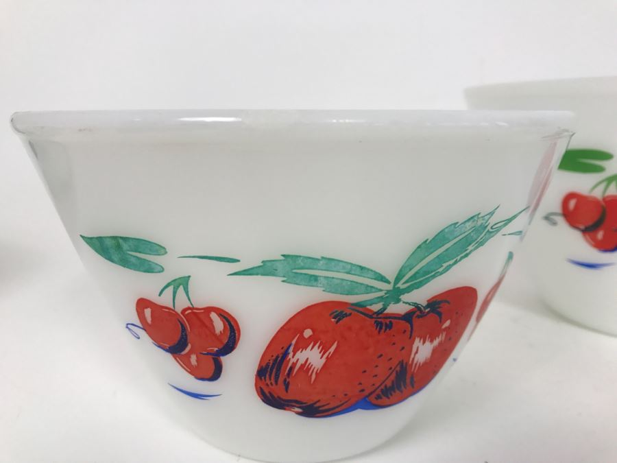 Vintage 1950's Set Of (3) Fire King Nesting Bowls Apples And Cherries [Photo 8]