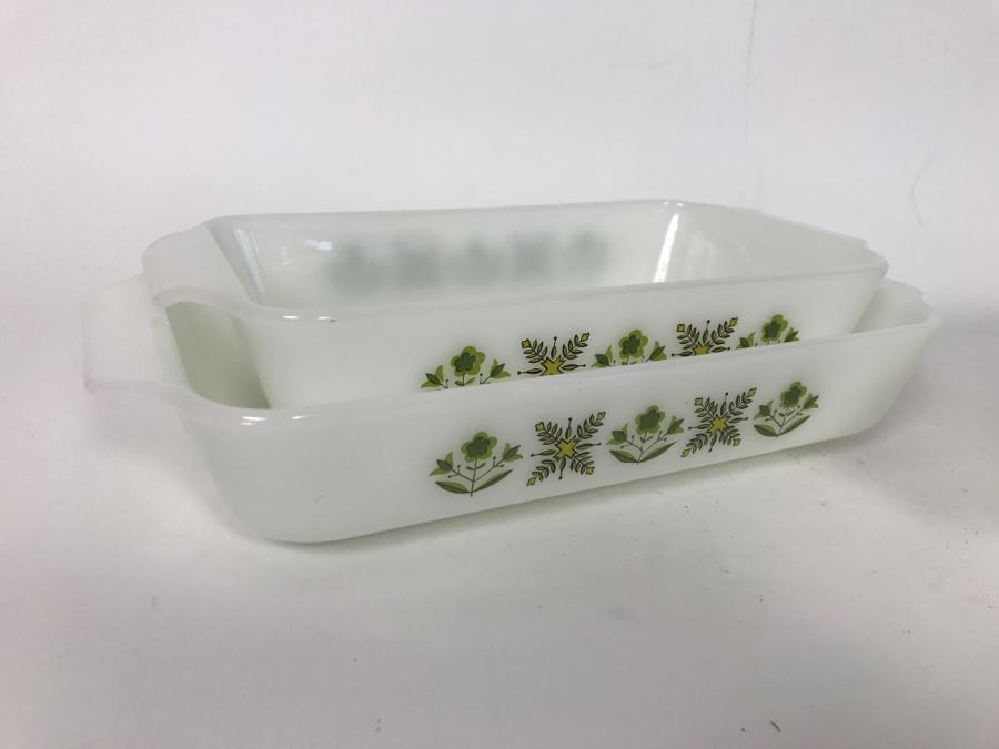 Vintage Anchor Hocking Fire King Covered Casserole Dish And (2) Handled Dishes [Photo 5]