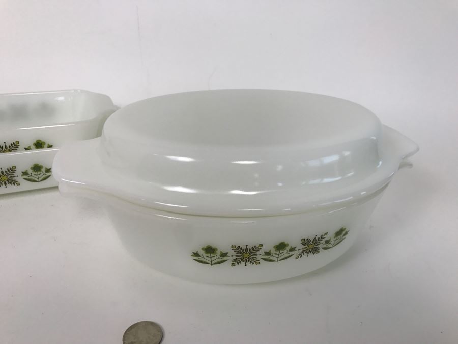 Vintage Anchor Hocking Fire King Covered Casserole Dish And (2) Handled Dishes [Photo 4]