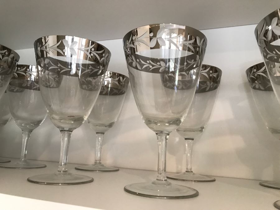 Elegant Set Of (22) Silver Rim Patterned Stemware Glasses [Photo 5]