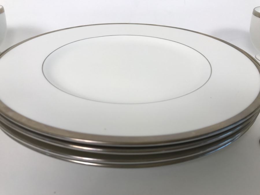 Elegant WEDGWOOD Bone China England Service For (4) Plates, Cups And Saucers Silver Rim [Photo 8]