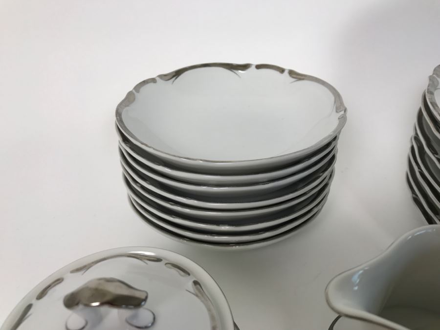 Large Starlight Fine China Set From Japan Silver Rim [Photo 6]