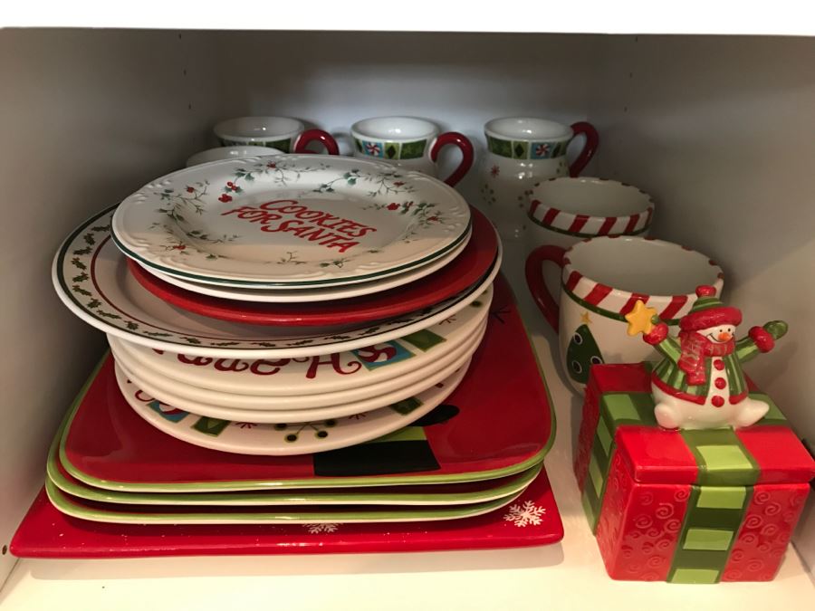 Various Holiday Themed Coffee Cups Mugs, Plates And Bowls [Photo 3]