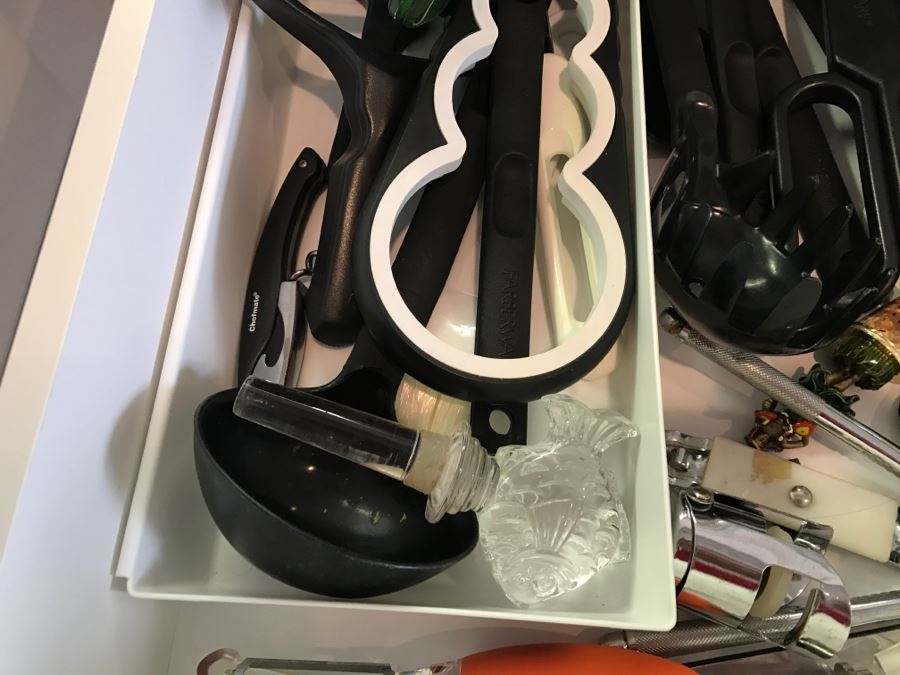 Utensil Lot [Photo 3]