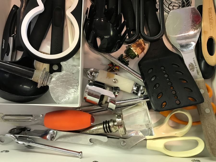 Utensil Lot [Photo 2]