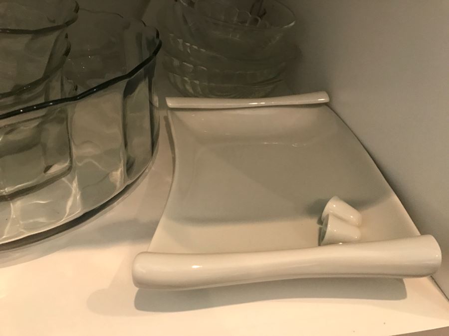 Kitchen Cupboard Lot With Various Glass Bowls, Ewer Pitcher - See Photos [Photo 10]