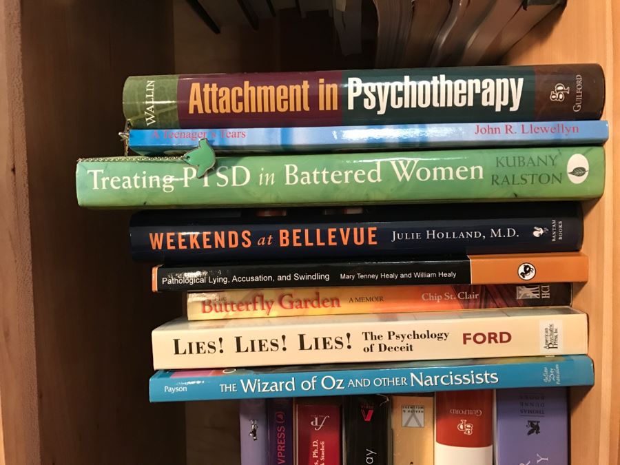 Book Lot - Client Was PhD Psychologist [Photo 4]