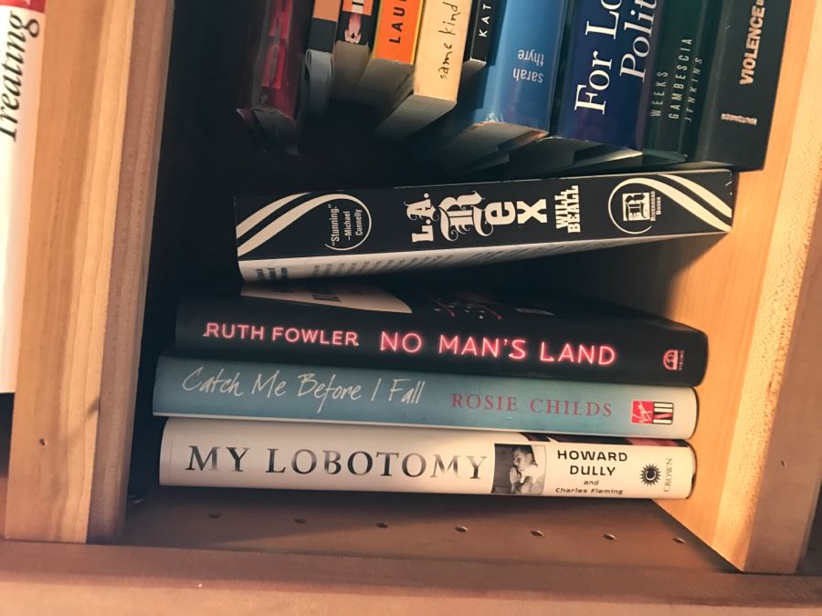 Book Lot - Client Was PhD Psychologist [Photo 7]