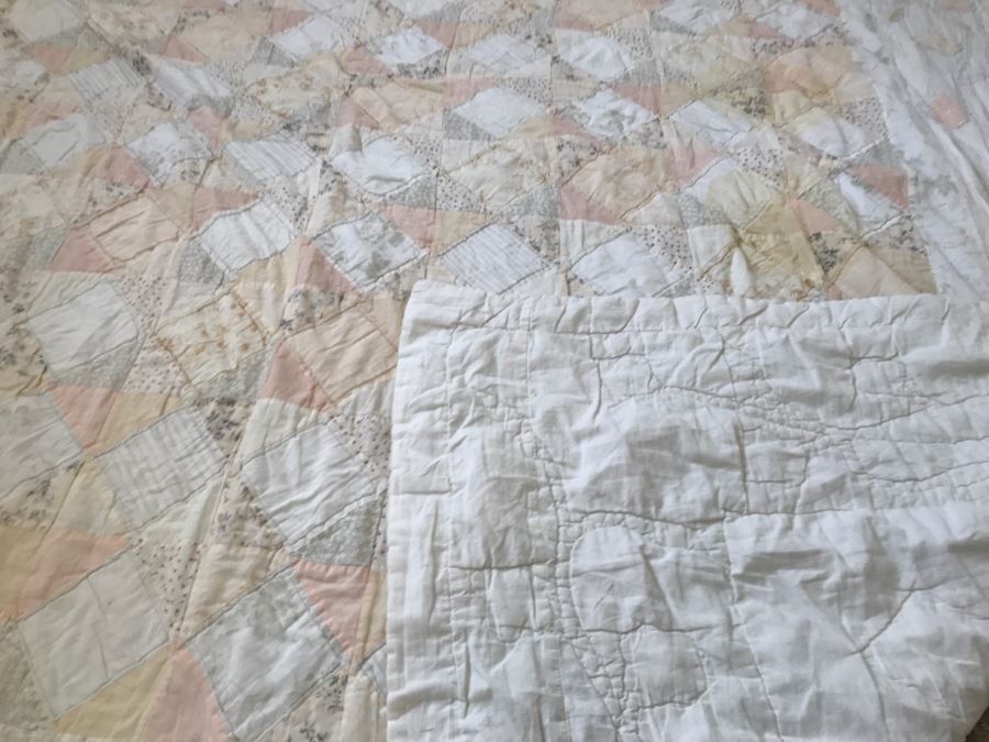 Vintage Handmade Quilt [Photo 7]