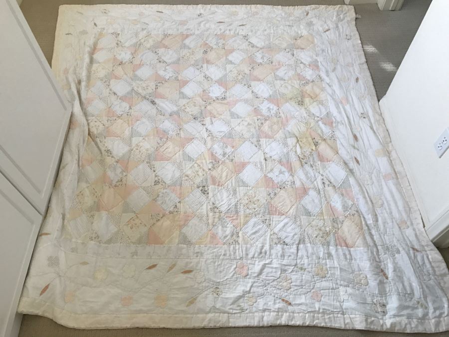 Vintage Handmade Quilt [Photo 2]