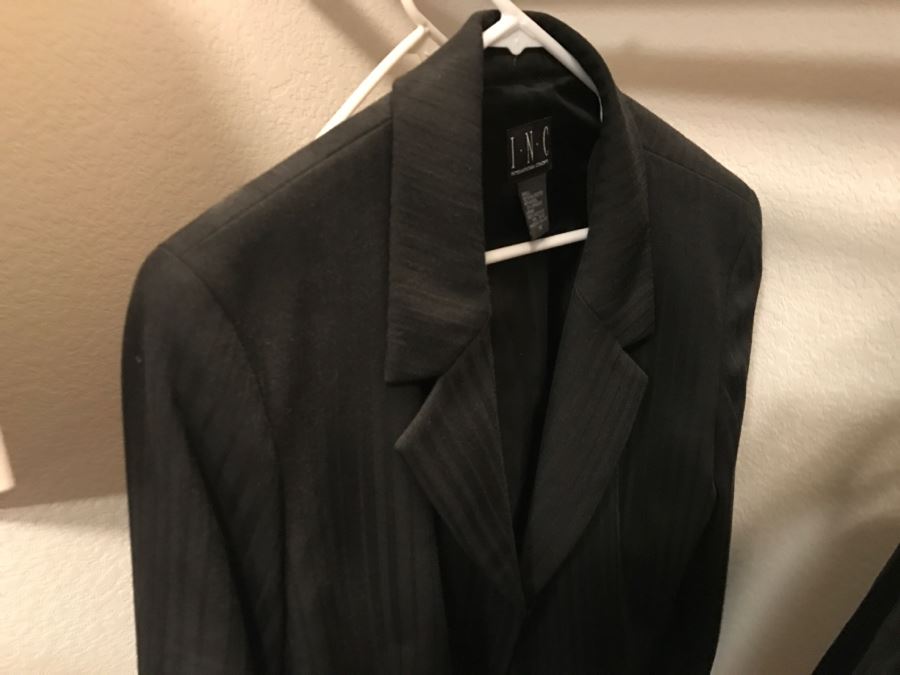 Closet Rack Of Mainly Black Pants Ladies Size 14 [Photo 9]