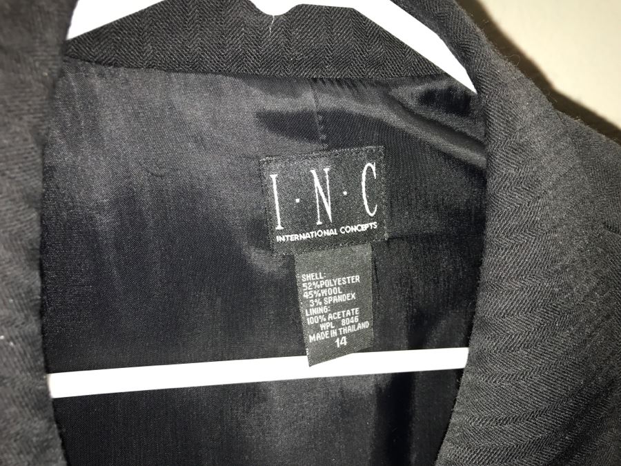 Closet Rack Of Mainly Black Pants Ladies Size 14 [Photo 10]