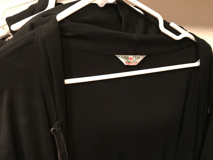 Closet Rack Of Ladies Clothes Shirts, Scarves, Jackets, Jeans Size L 14 - See Photos [Photo 39]