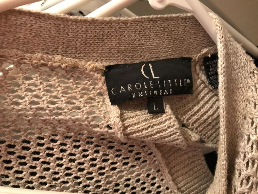 Closet Rack Of Ladies Clothes Shirts, Scarves, Jackets, Jeans Size L 14 - See Photos [Photo 11]