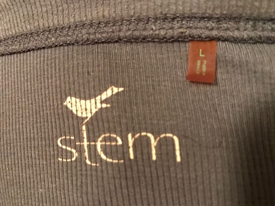 4 Shelves Stacked With Mainly Ladies Shirts Dozens Of Michael Stars Shirts Tees Of Various Colors Size L - See Photos [Photo 18]