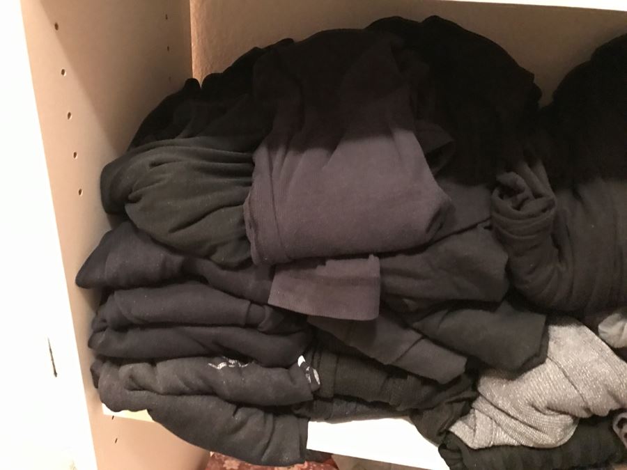 4 Shelves Stacked With Mainly Ladies Shirts Dozens Of Michael Stars Shirts Tees Of Various Colors Size L - See Photos [Photo 10]