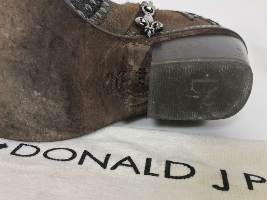 Donald J Pliner Ladies Boots Size 7 1/2M [Photo 7]